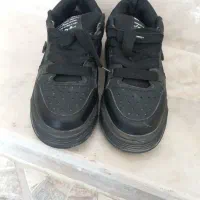 کفش|کیف، کفش، کمربند|دورود, |دیوار