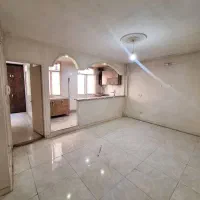 ۴۰ متری _ طبقه دوم _ انباری دار _ تخلیه شده _اجاره