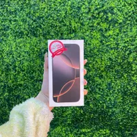 با گارانتیiPhone 16 Pro ۲۵۶