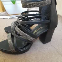 کفش پاشنه بلند نونو