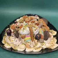 نیرو کار در بستنی فروشی