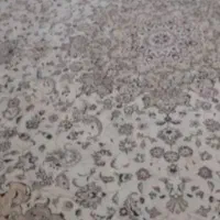 دوعدد فرش ماشینی ۹ و ۱۲متری ودو عدعد میز