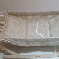 نه نی نوزاد و کیف حمل کودک و اقوشی مادر