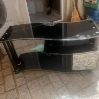 میز شیشه ای