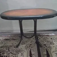 میز تک بدون صندلی