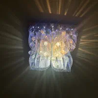 یک عدد لوستر سه حالته در حد نو