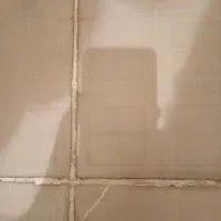 بندکشی کاشی کف ودیوارحمام باموادسنگی