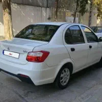 ساینا s کم کار ۴۰۱ تک برگ سند لاکاغذی نقدیا معاوضه|خودرو سواری و وانت|مشهد, امام رضا (ع)|دیوار