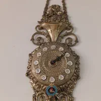 دو عددلوسترقطر۹۰ و۴۰ درحدنو و ساعت خیلی قدیمی برنز|لوستر و چراغ آویز|تهران, آبشار تهران (دریاچه)|دیوار