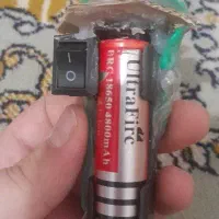 چراغ پر نور دست ساز