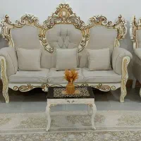 مبل شش نفره کلاسیک آینه و ساعت دیواری بدون خط و خش