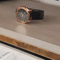 دوعدد ساعت معاوظه هم دارم