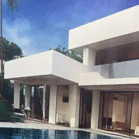 رهن و اجاره نمایشگاه حاشیه جاده