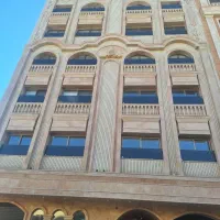 آپارتمان-حیاط-اختصاصی