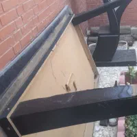 یک دکور و یک میز بزرگ چوبی|میز و صندلی غذاخوری|مسجد سلیمان, |دیوار