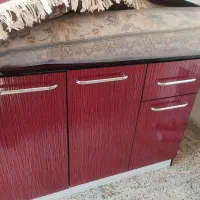 کابینت هایگلاس تمیز عرض 120تعویض هم دارم