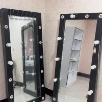 دوتا اینه هالوژنی و ی اینه معمولی بزرگ