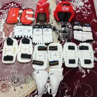 دو دست لباس و محافظ تکواندو درحد نو