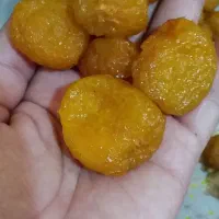آلو کبرایی دودی  و برگه هلو