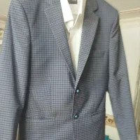 کت تک و پیراهن سفید مردانه
