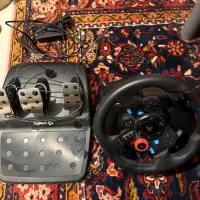 صندلی و فرمان پی اس فور با پدال