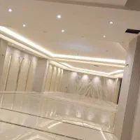 ملک تجاری ۲۴۵