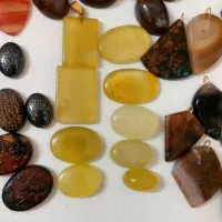 نگین شرف الشمس