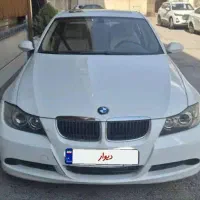 بی ام و ۳۲۰i