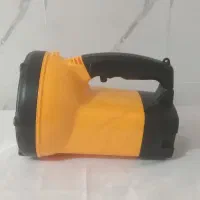 چراغ قوه شارژی