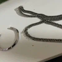 گردنبند و دستبند