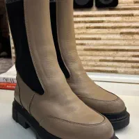 بوت زنانه سایز۴۰|کیف، کفش، کمربند|تهران, خانی آباد نو شمالی|دیوار