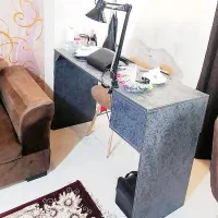 میز و لوازم کاشن ناخن کامل درحداکبند زیرقیمت|آرایشگاه و سالن‌های زیبایی|شاهین‌شهر, شهرک ردانی پور|دیوار