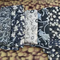 تعدادی چادر نمازی