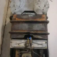 ابگرمکن دیواری سالم خراب می‌خریم ۳ تومن به بالا.