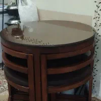 میز ناهار خوری گرد