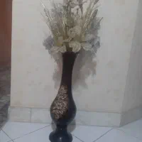 گل وگلدان