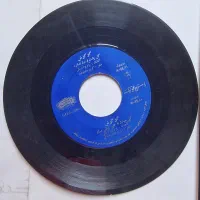 4 عدد صفحه گرام 45دور (صفحه سنگی)+3 جلد مجله قدیمی|کلکسیون اشیاء عتیقه|تهران, امانیه|دیوار