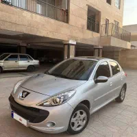 207 پانوراما مدل 1400 در حد صفر