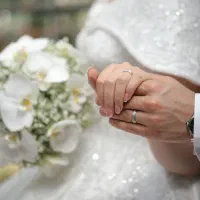 لباس عروس کاملاً نو تمام ساتن با خرج کار بسیار شیک