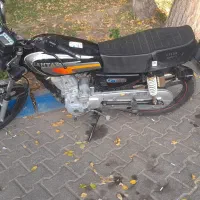 موتور سیکلت همتاز 200