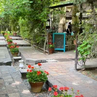 نیرو آقا با جای خواب و سه وعده غذایی