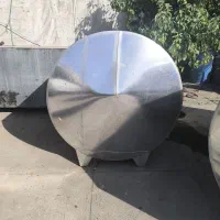 تعدادی تانکر آب کارکرده لیتراژ بزرگ کوچک  منبع