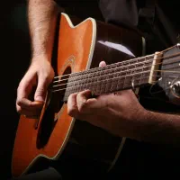 آموزش گیتار وصدا،باموسیقی به آرامش برسید