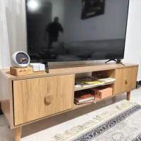 فروش سه عدد میز تلویزیون ،ناهارخوری ، میز ارایش نو