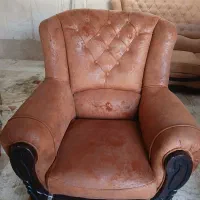 مبل راحتی ۹نفره همراه با۴عددمیز جلو|مبلمان خانگی و میز عسلی|کاشان, پشت شهربانی|دیوار