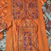 لباس به فروش میرسد