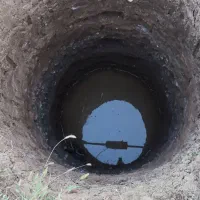 چاه کن حرفه ای و با بیش از ۲۰سال سابقه