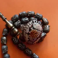 تسبیح و انگشتر|کلکسیون اشیاء عتیقه|ایذه, |دیوار