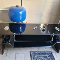 میز تلویزیون شیشه ای