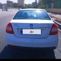 ماشین جیلی دنده اتوماتیک|خودرو سواری و وانت|کرمان, |دیوار